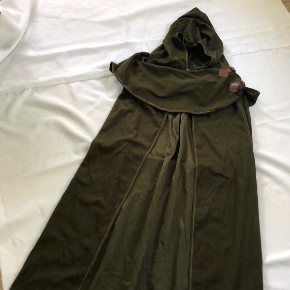 NWT hooded cape for Halloween